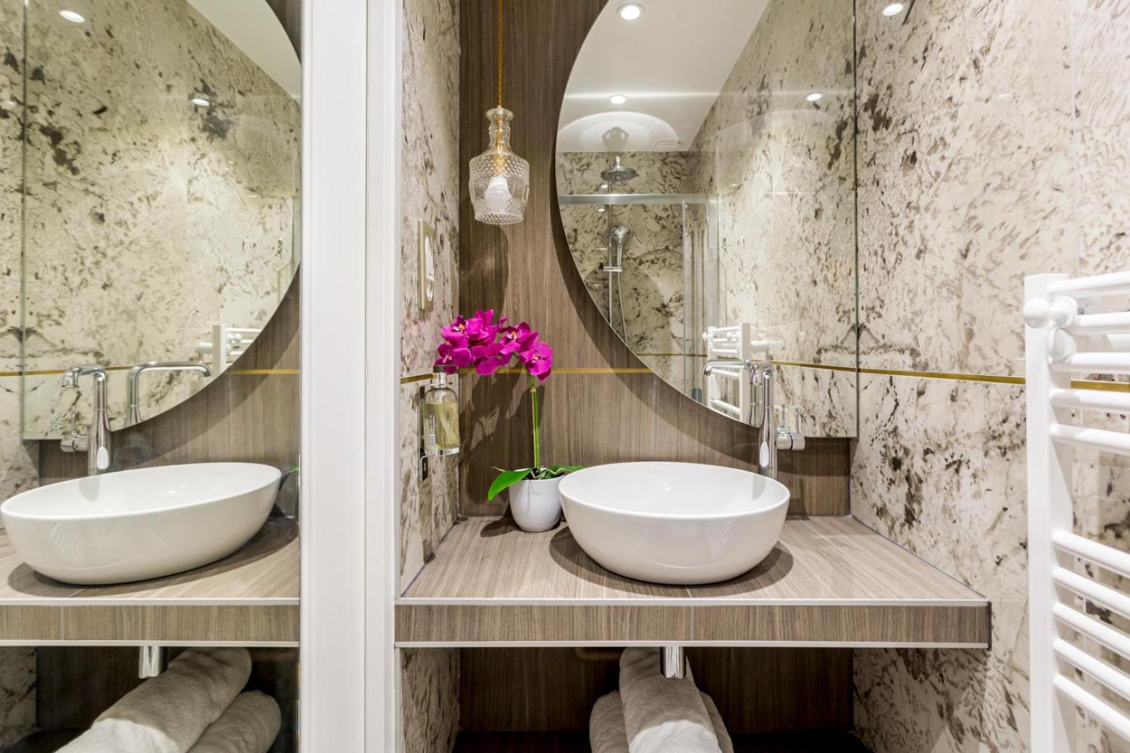 Merveil - Luxury Suite - Notre Dame - Monge Paris Exterior photo